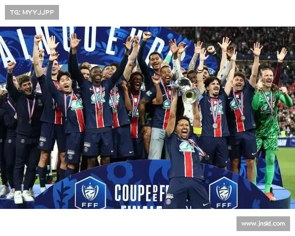 卫报独家:FIFA 拟将世俱杯扩军至 48 队,规模直逼世界杯 卫报独家:FIFA 拟将世俱杯扩军至 48 队,规模直逼世界杯