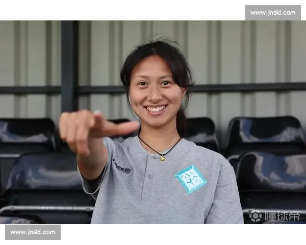 女足金元风暴来袭!伦敦城雌狮 200 万镑狂签 17 人,143 万锁标王热约罗 女足金元风暴来袭!伦敦城雌狮 200 万镑狂签 17 人,143 万锁标王热约罗