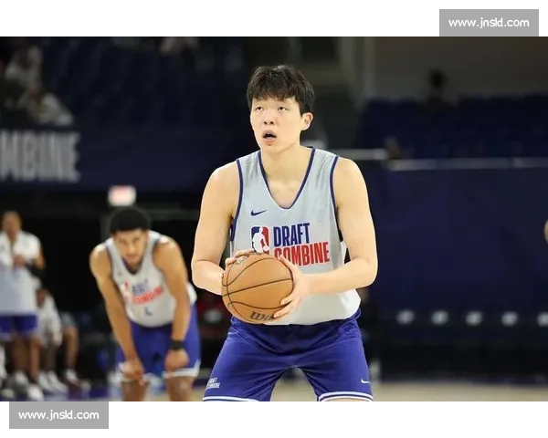 杨瀚森试训征服开拓者 主帅盛赞全场最佳 扣篮王之子无奈称难以招架